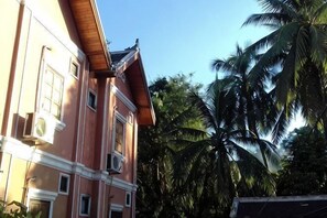 Ngoại thất