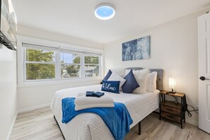 4 bedrooms, iron/ironing board, free WiFi, bed sheets