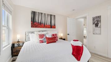 4 bedrooms, iron/ironing board, free WiFi, bed sheets