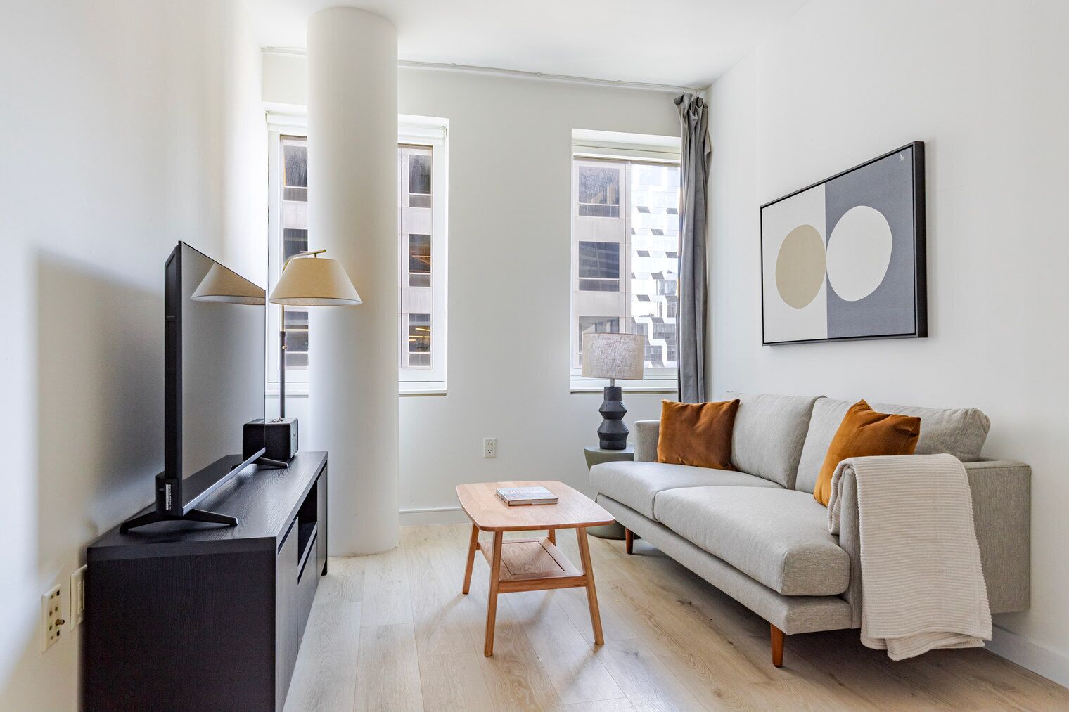 Fernseher, Stereoanlage