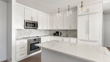 Fridge, microwave, oven, dishwasher