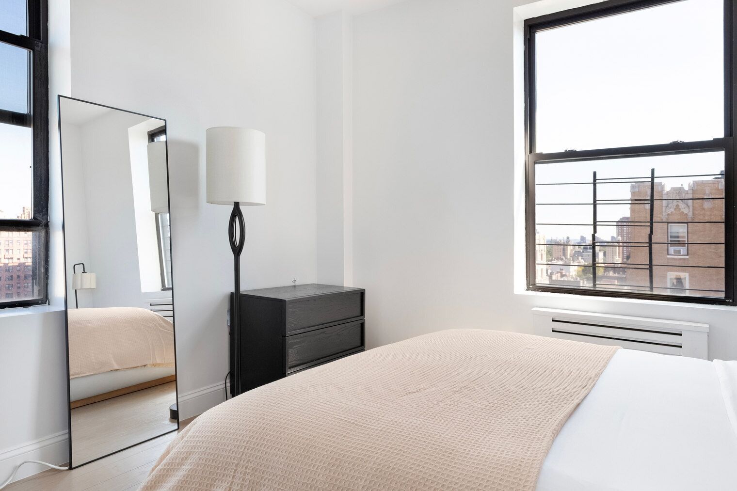 3 室のベッドルーム、アイロン / アイロン台、WiFi、ベッドシーツ