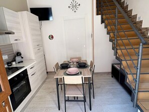 Dining - LUCID'AMARE VACATION HOME 30 meters from the Mother Church and 50 meters from the harbor (Isola delle Femmine)