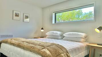 3 chambres, fer et planche à repasser, Wi-Fi, draps fournis