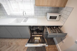 Microwave, oven, stovetop, dishwasher