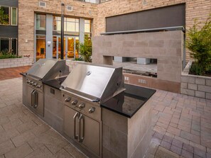 Terrace/patio - Blueground | Milpitas, pool, nr Great Mall (Milpitas)