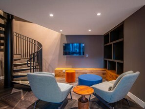 Interior - Blueground | Milpitas, pool, nr Great Mall (Milpitas)