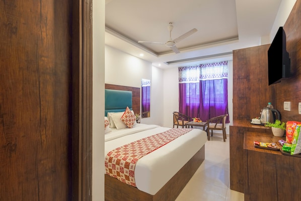 Premium bedding, pillowtop beds, laptop workspace, free WiFi