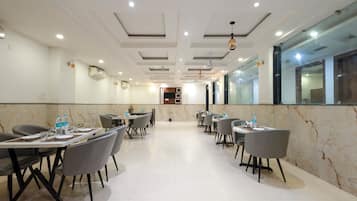 Snack bar