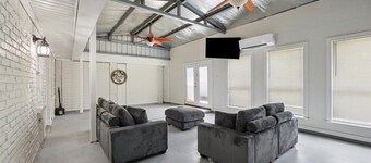 Spacious 5-Bedroom Home in Orange