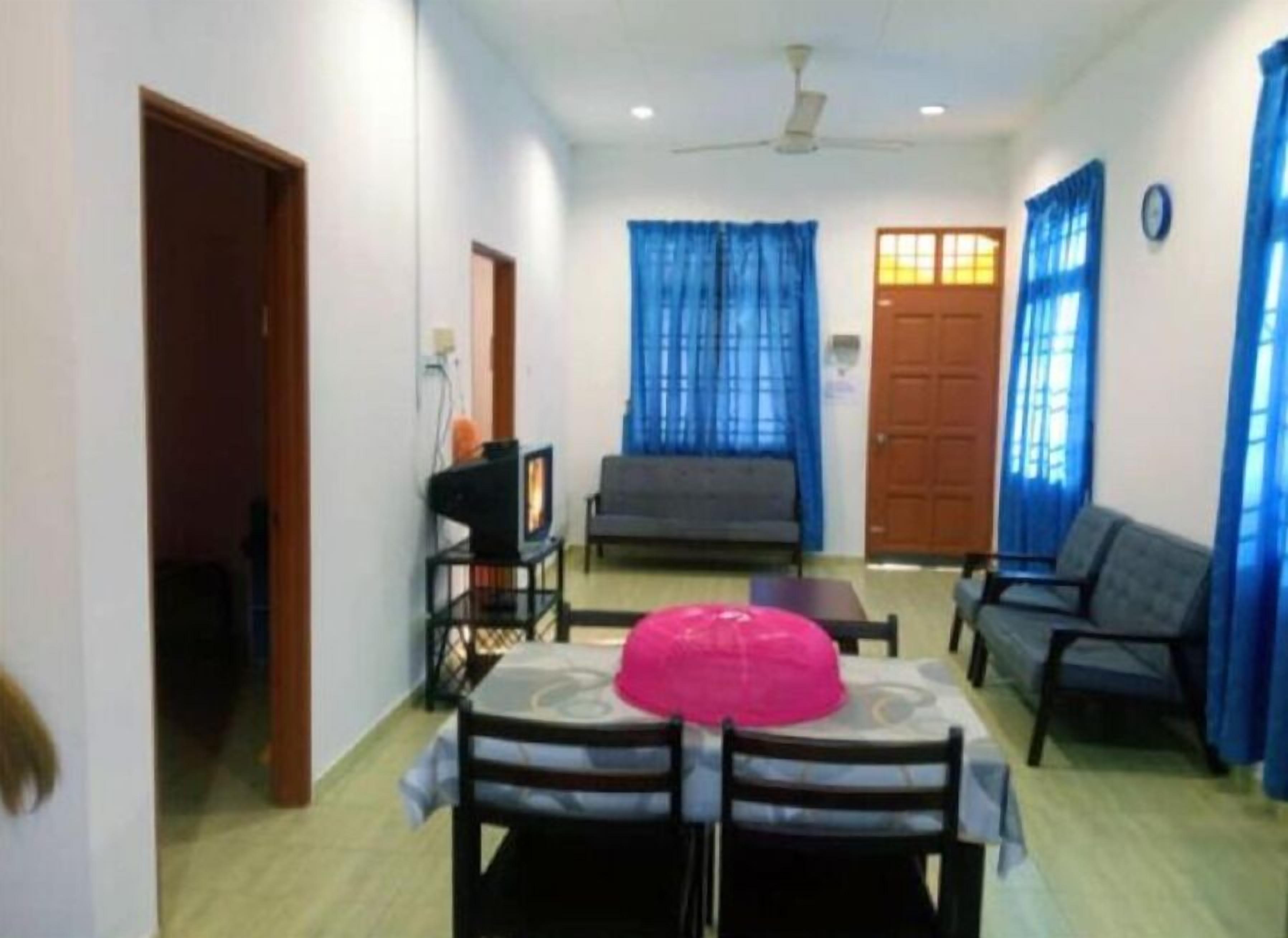 32-inch LED TV with satellite channels