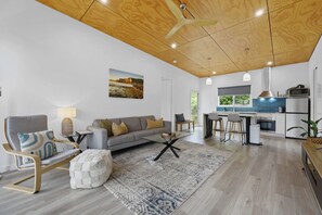 Smart TV 55 pulgadas con canales de televisión por cable, Netflix