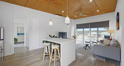Eastern Reef Villas