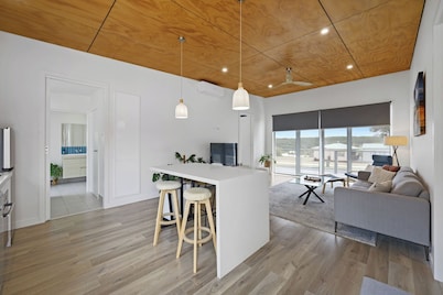 Eastern Reef Villas