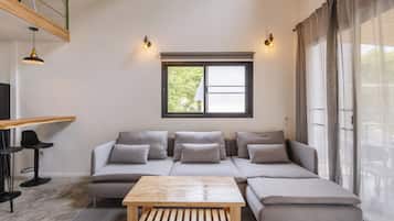 Loft, Balcony, Garden View | Living area