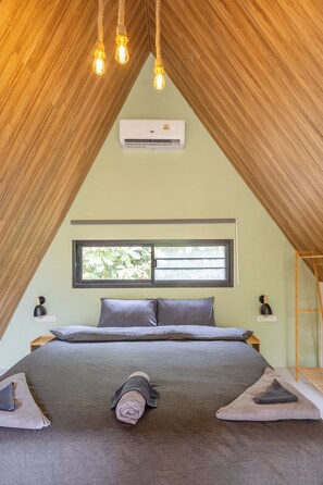 Loft, Balcony, Garden View | Free WiFi - Coconut WayWay Retreat by Sea N' Rent (Ko Pha-ngan)