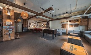 Decoración personalizada, muebles diferentes y wifi gratis 