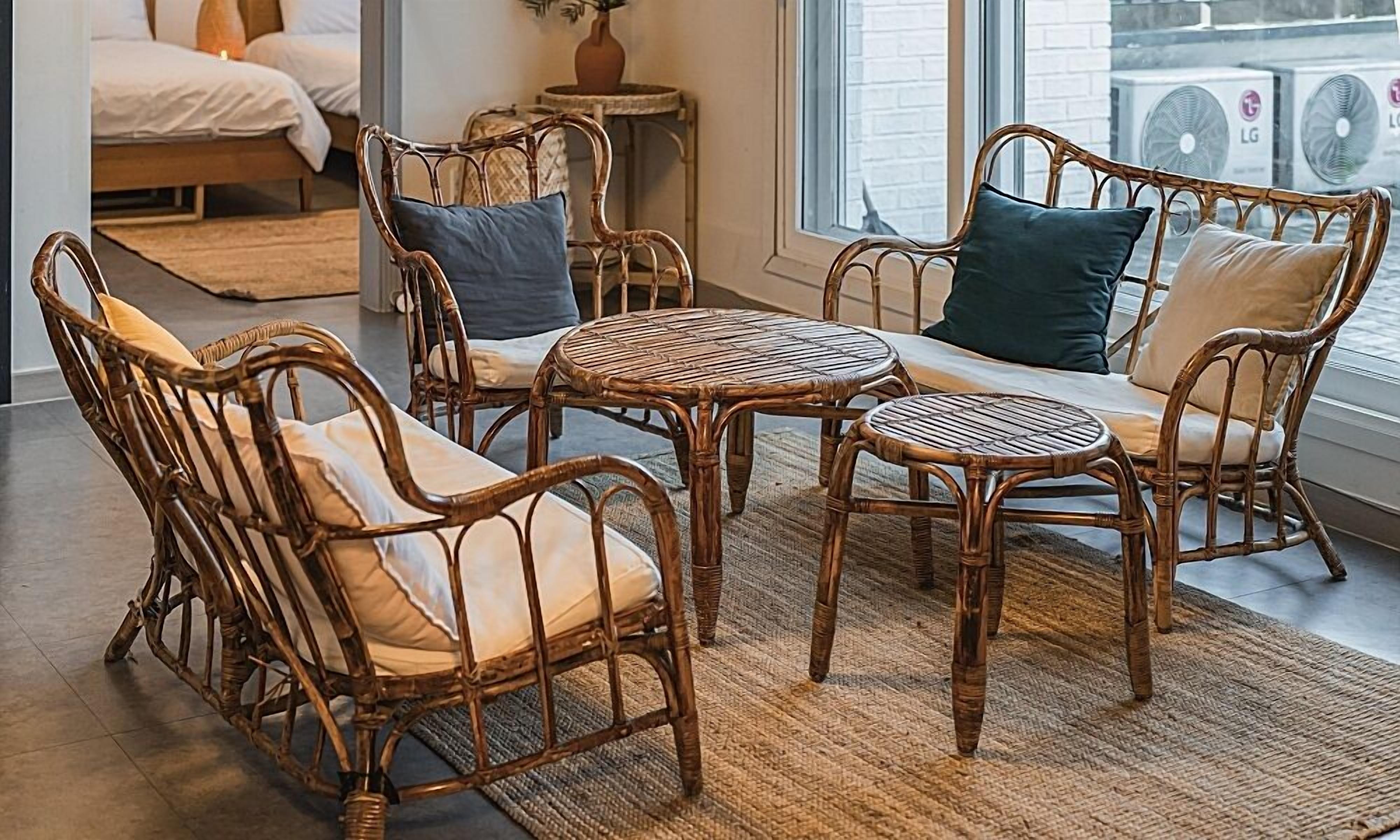 Suite | Individually decorated, individually furnished, free WiFi, bed sheets