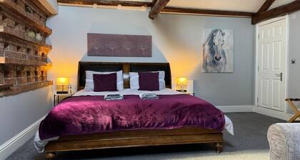 Studio 3B, The Carriage House.