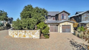 Exterior - Lake Travis Cottage | Hot Tub | Pickleball | BBQ (Lake Travis)