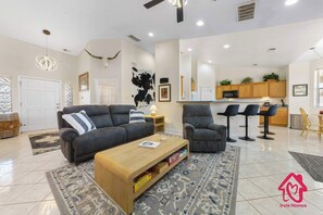 Unclassified image, 2 of 53, button