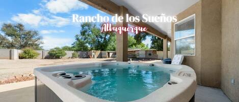 Bañera de hidromasaje exterior