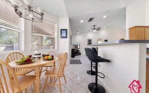 Dining - Rancho de los Sueños with Hot Tub - An Irvie Home (Albuquerque)