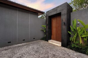 Unclassified image, 3 of 13, button - Villa Cocktail and Dreams by BaliSuperHost (Bali)