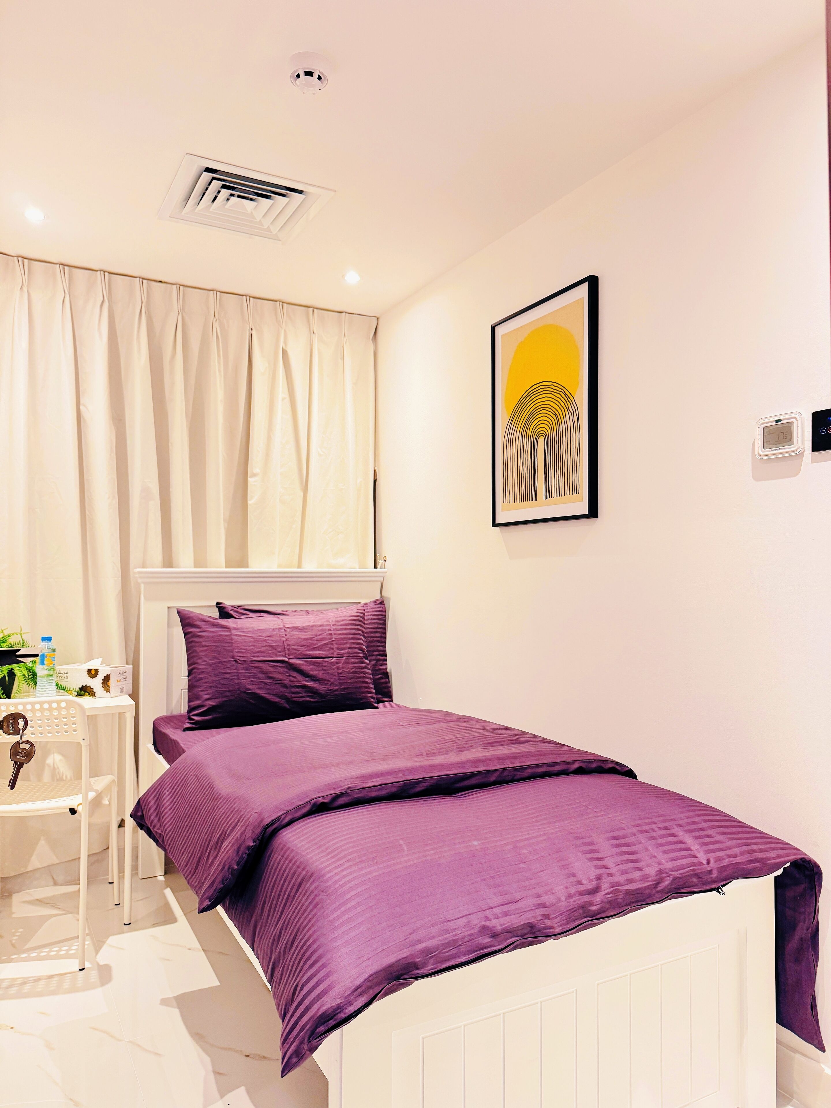 Standard Single Room | Desk, laptop workspace, soundproofing, iron/ironing board (on request)
