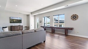 Smart TV, offices