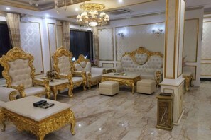 Unclassified image, 5 of 31, button - KIM A HOTEL (Bac Ninh)