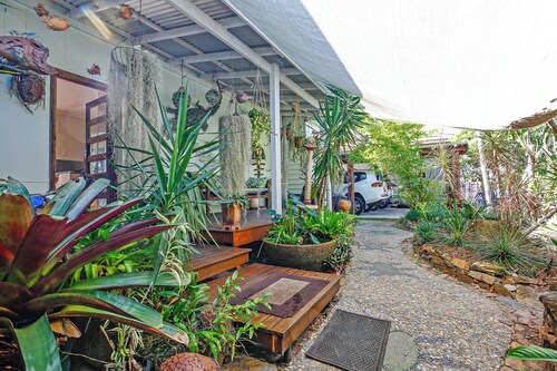 Steps to Sand Machans Beach