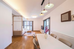 Superior Apartment, 3 Bedrooms, Balcony, City View | Living room
