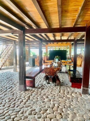 Shared Dormitory, Garden View | Living area