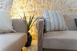 Interior - The Storybook Maisonette (Rethymno)