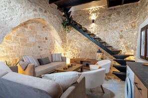 Smart TV - The Storybook Maisonette (Rethymno)