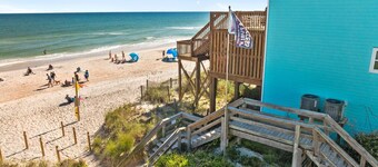 Safe Haven Cottage- Beach, Shopping, Fun!