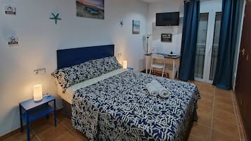 1 habitación, internet y ropa de cama