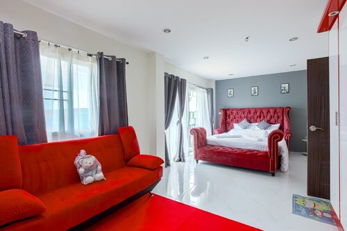 PREMIUM 1-bedroom villa with AC in perfect HEART OF THAILAND BANGKOK