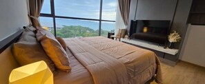 Apartment, 2 Bedrooms, Accessible, Smoking | 2 bedrooms