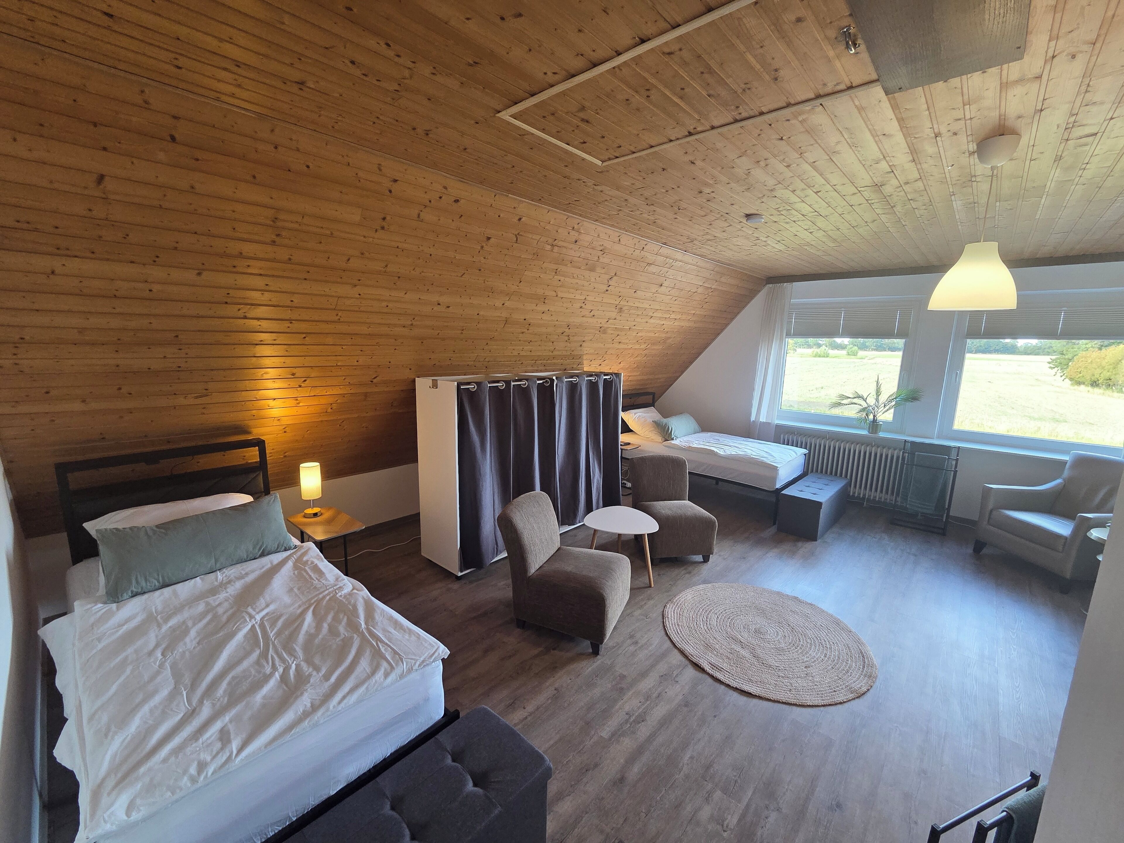 8 bedrooms, free WiFi, bed sheets