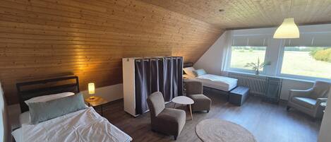 8 makuuhuonetta, ilmainen Wi-Fi, vuodevaatteet