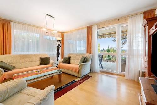 Apartment 'Ferienwohnung Baier' with Private Terrace and Wi-Fi