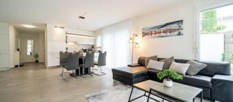 Modern Swiss Apt spacious garden + parking