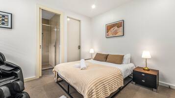 3 bedrooms, WiFi, bed sheets