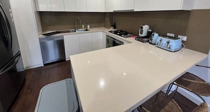 Modern Stylish Comfort at Prime Camberwell Retreat