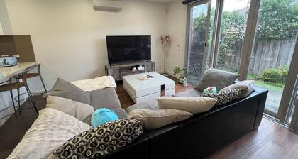 Modern Stylish Comfort at Prime Camberwell Retreat