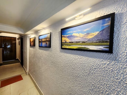 Golden Retreat Guest House