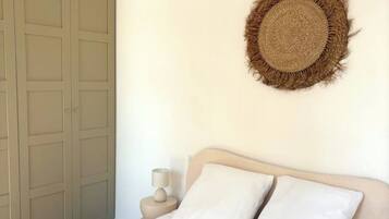 1 chambre, fer et planche à repasser, Wi-Fi gratuit, draps fournis