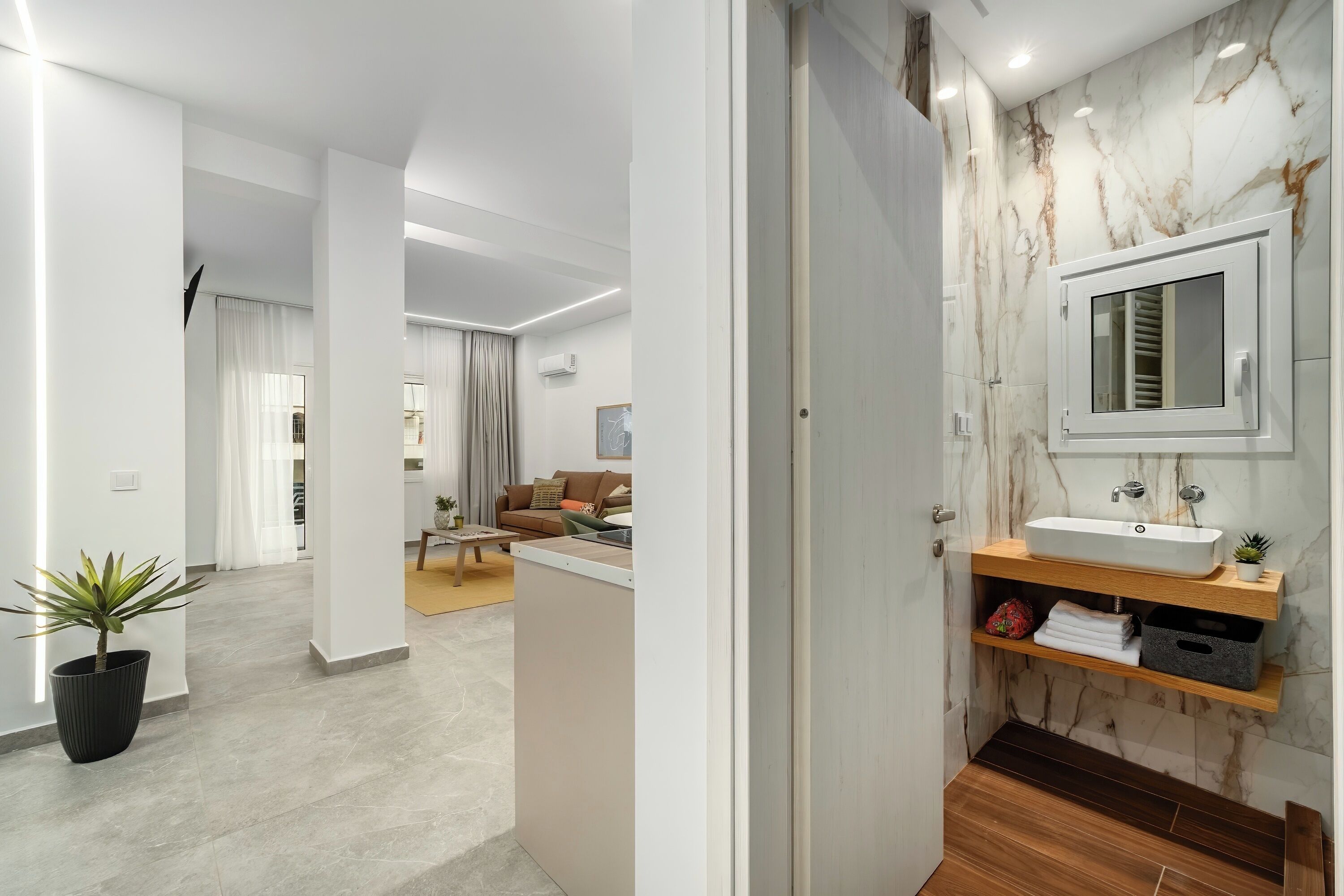 Dusch, hårtork, handdukar och tvål